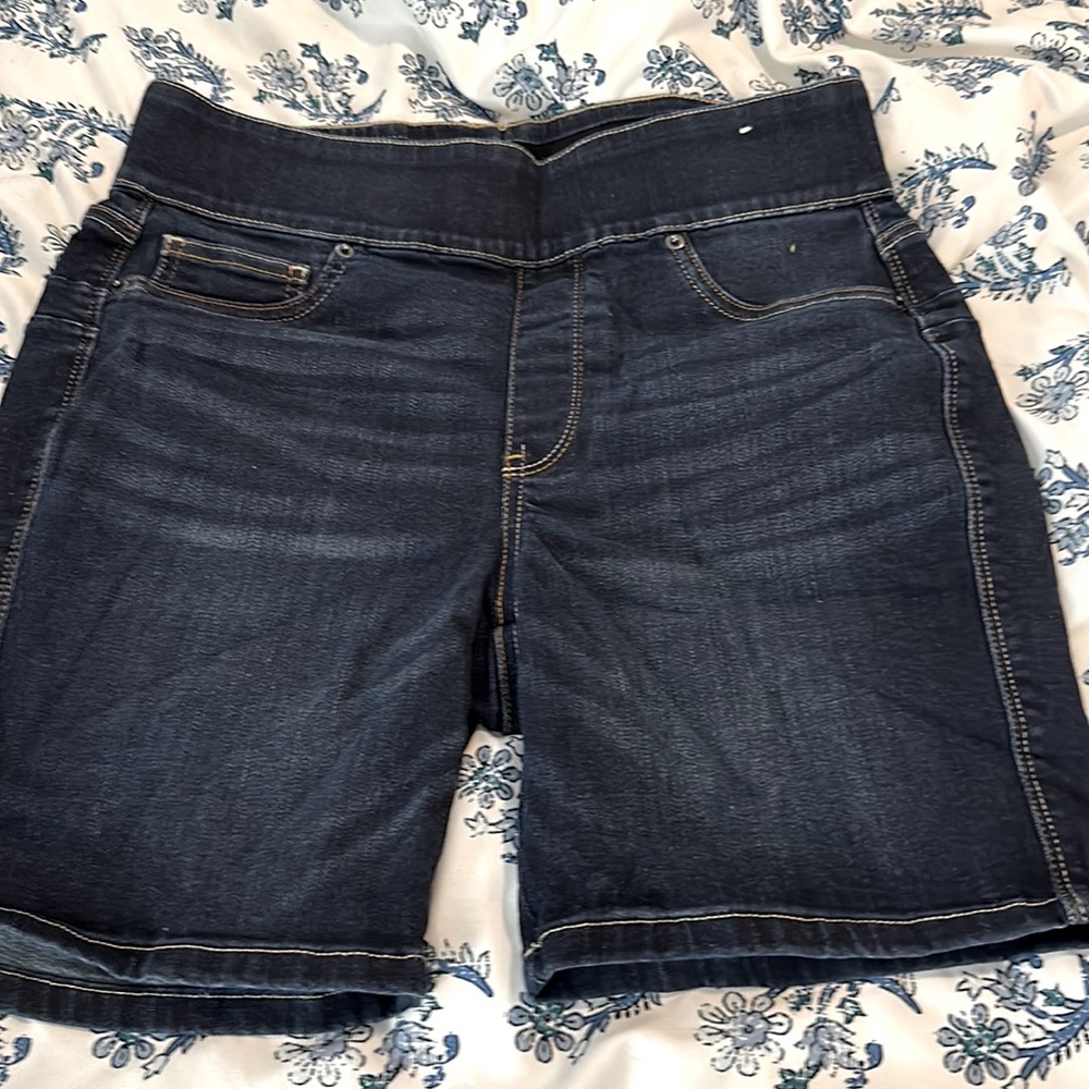 NY & Co Tummy Less Pull On Shorts